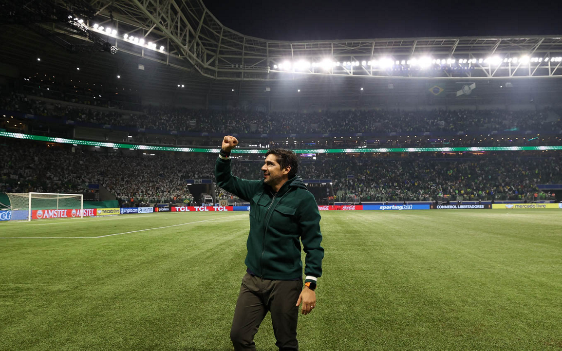 Sporting sonda Abel Ferreira, mas o Palmeiras segura o técnico com contrato até 2027