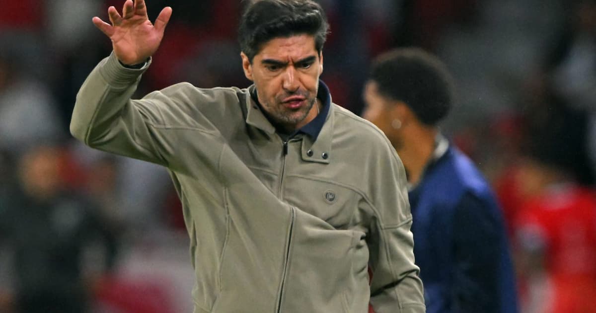 Abel Ferreira pega quatro jogos de suspensão e perde a ida da semifinal contra o Fluminense