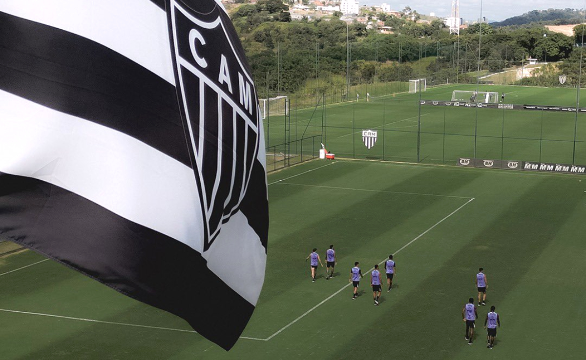 Fifa condena o Atlético a pagar cerca de R$ 17 milhões por Lyanco, Fuchs e Palacios e dá 45 dias antes do transfer ban