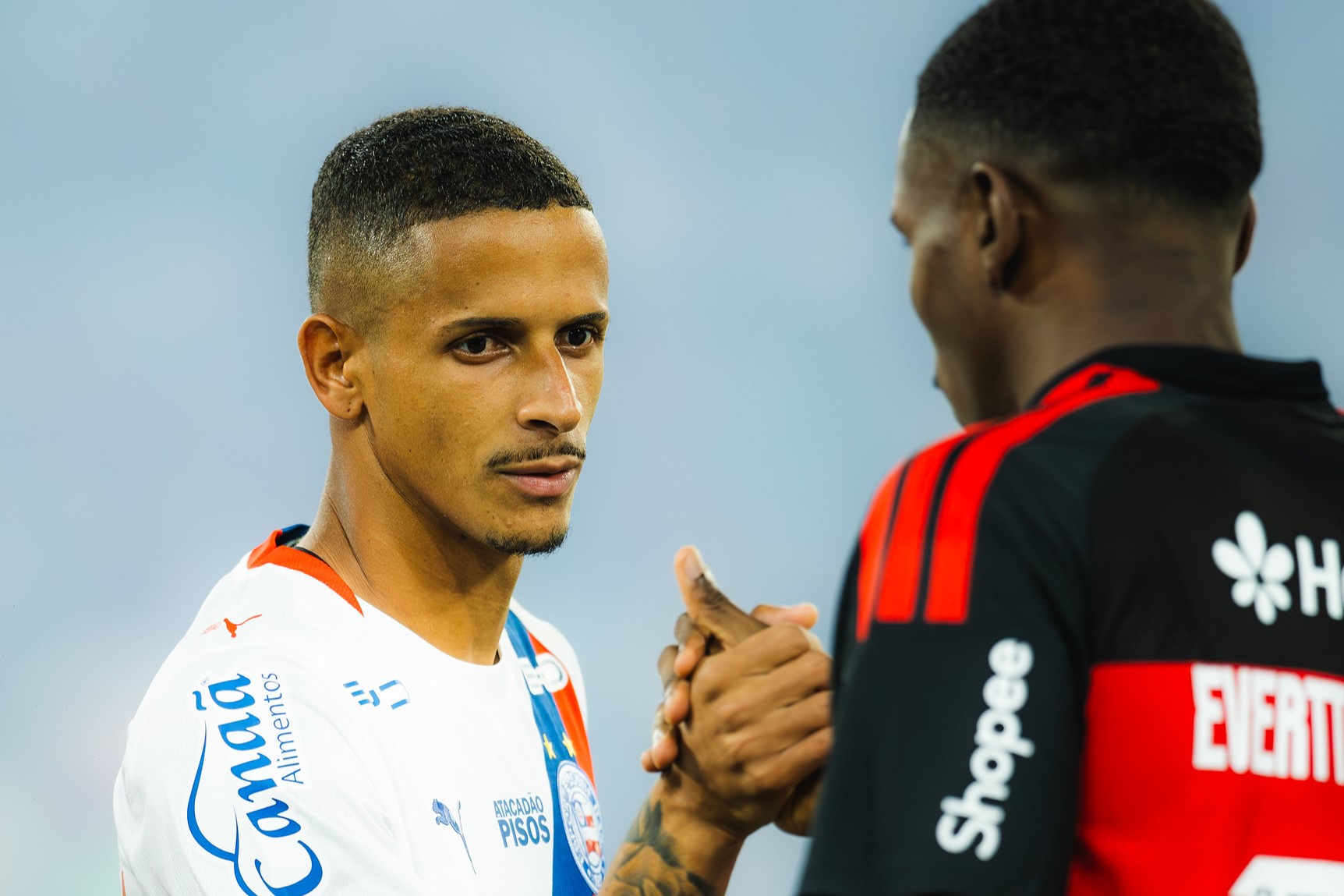Bahia recebe o líder Flamengo invicto em casa desde maio e de olho no G4