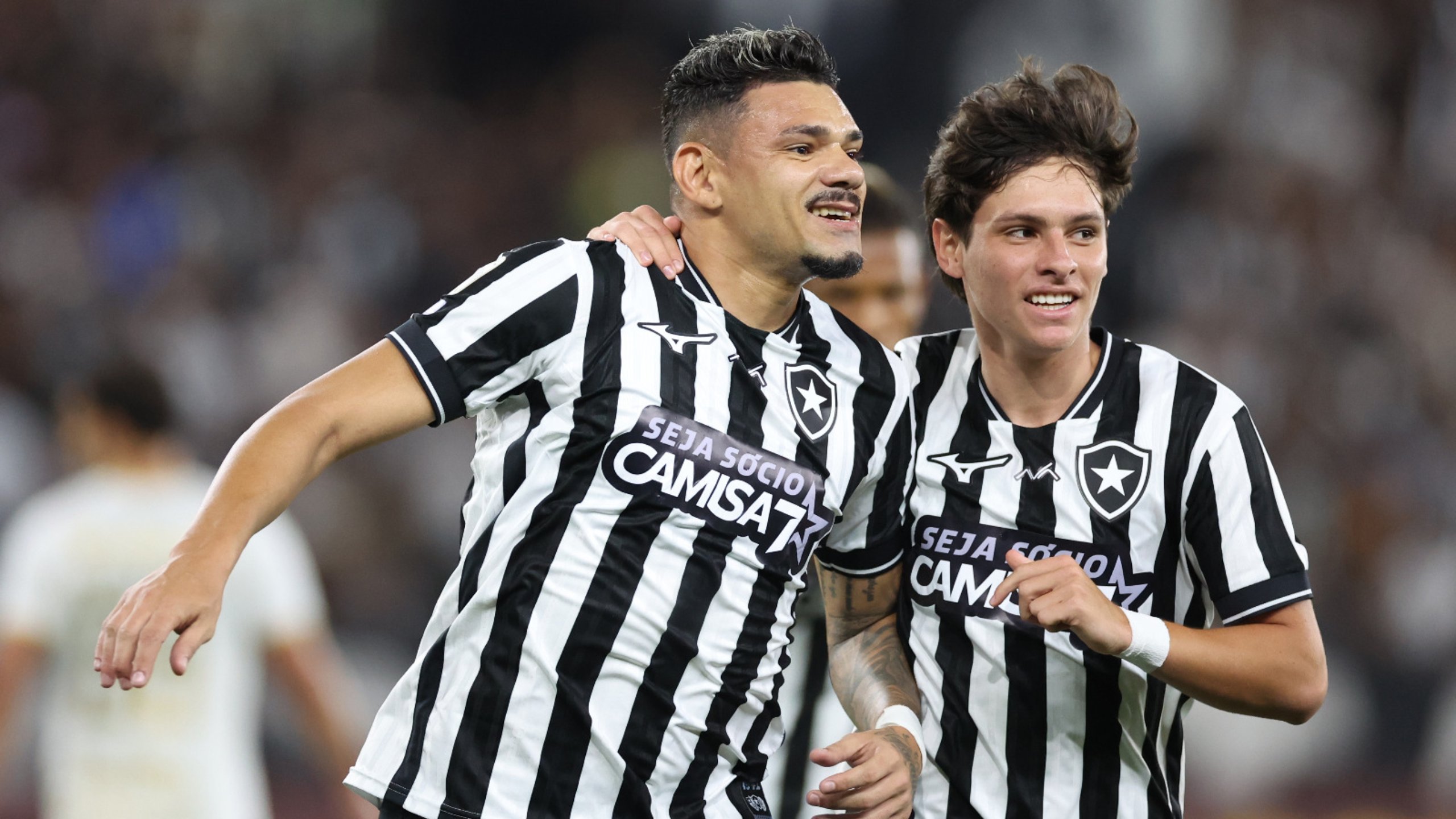 Tiquinho decide cedo, Botafogo finaliza 20 vezes e dá a Tite a primeira vitória