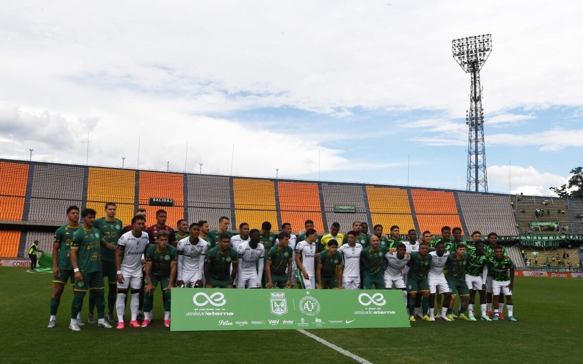Chapecoense empata com o Atlético Nacional em Medellín no jogo que antecipa os dez anos da tragédia
