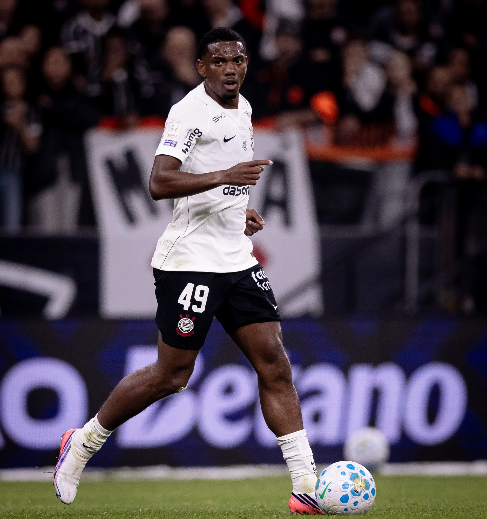 Janela europeia fecha e o Corinthians ainda depende do André para bater a meta de 25 milhões de euros