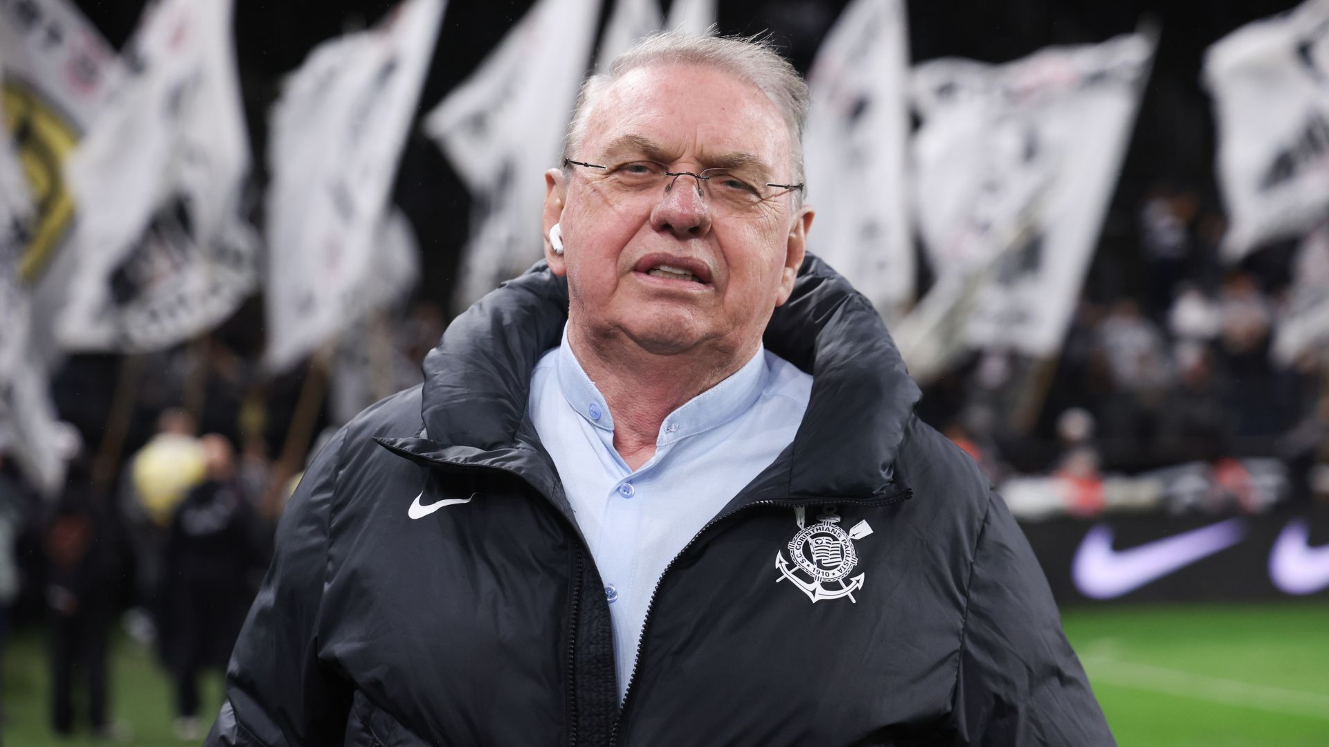 Corinthians acumula dois meses de direitos de imagem atrasados, cerca de R$ 20 milhões em aberto