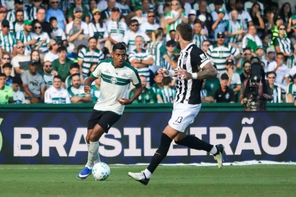 Coritiba vai à Arena MRV há cinco jogos sem vencer e contra um Atlético-MG que promete poupar
