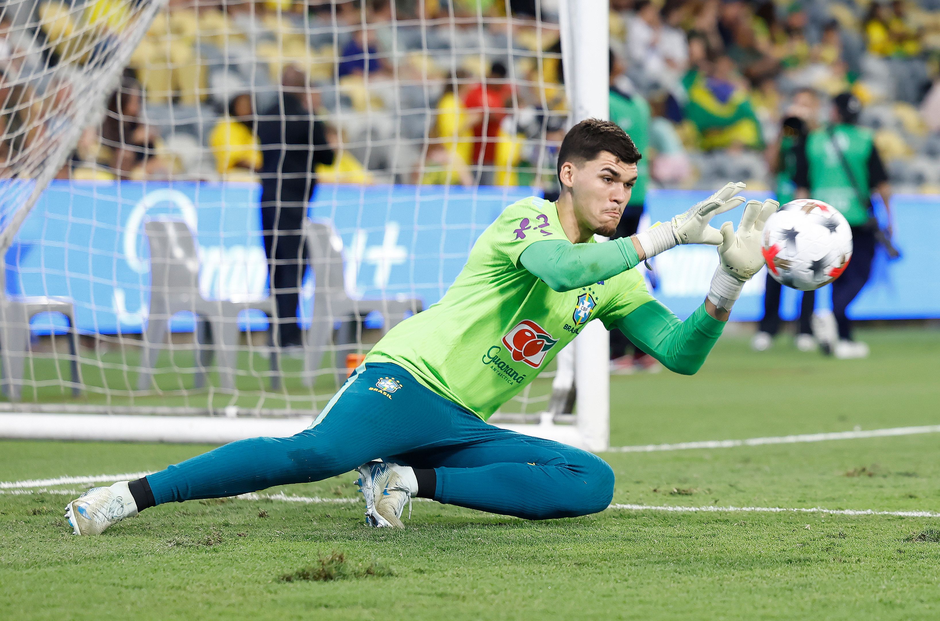 Pedro Morisco quebra jejum de 15 anos do Coritiba na Seleção e espera chance em Brisbane