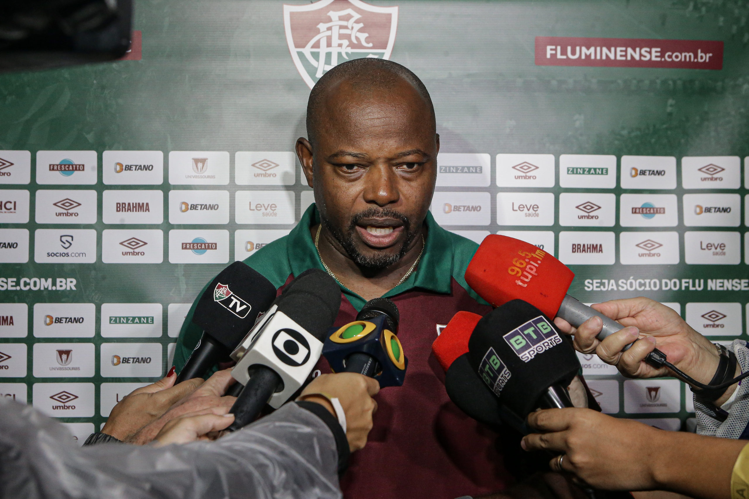Diretoria do Fluminense segura Marcão até o fim do Brasileirão, mesmo após três derrotas seguidas