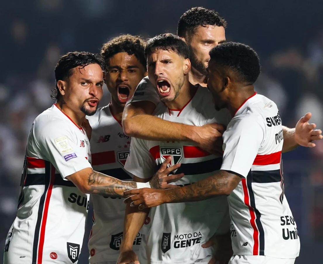 Internacional perde no Morumbis para pênalti de Calleri e segue na zona de rebaixamento