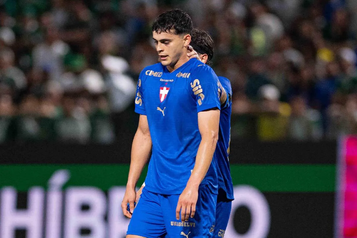 Sosa tem lesão na coxa e desfalca o Palmeiras no clássico com o Santos e na semifinal da Copa do Brasil